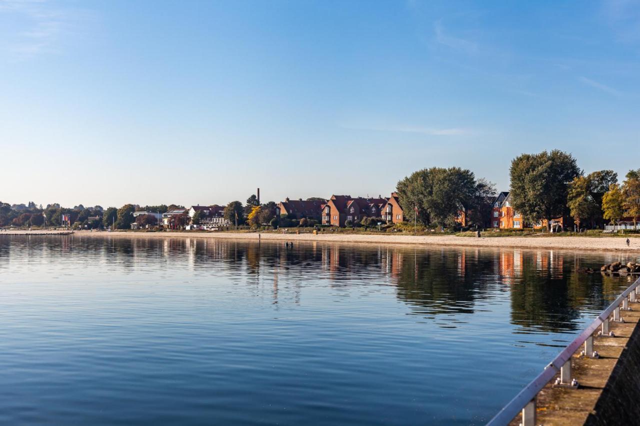 Apartmenthaus Hafenspitze Ap 5 - am Yachthafen 5 - Blickrichtung offenes MeerStrandpromenade Eckernförde Exterior foto
